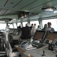 Passerelle vue de tribord vers babord